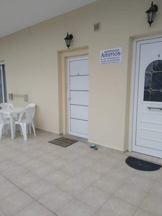 Ammos Apartments Nea Karvali Exterior photo