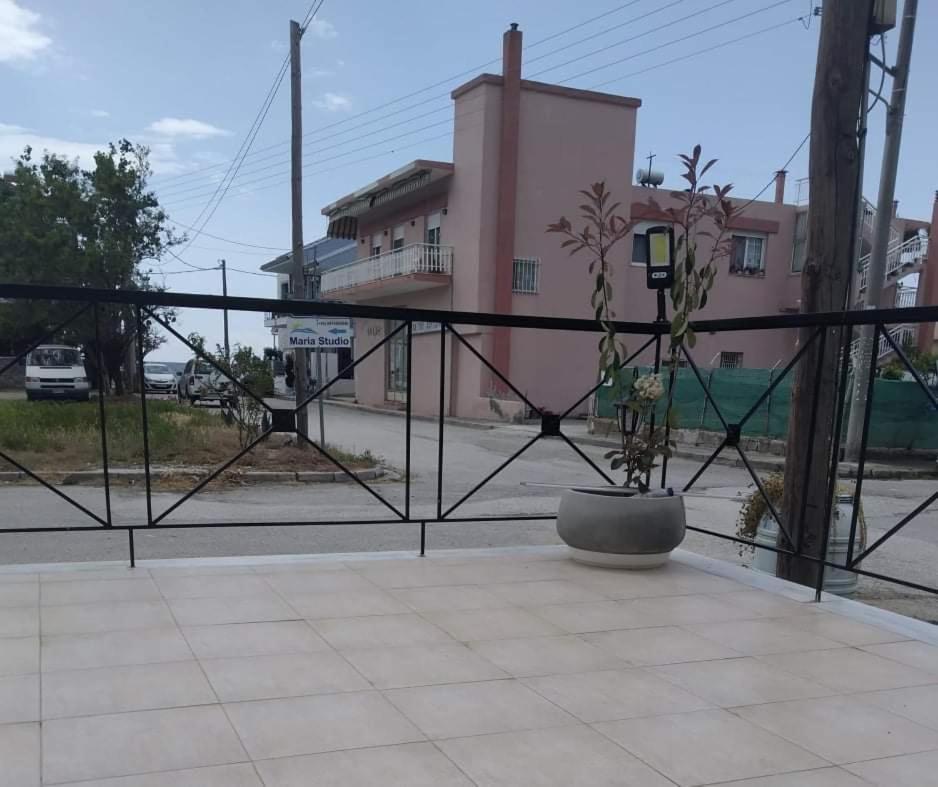 Ammos Apartments Nea Karvali Exterior photo