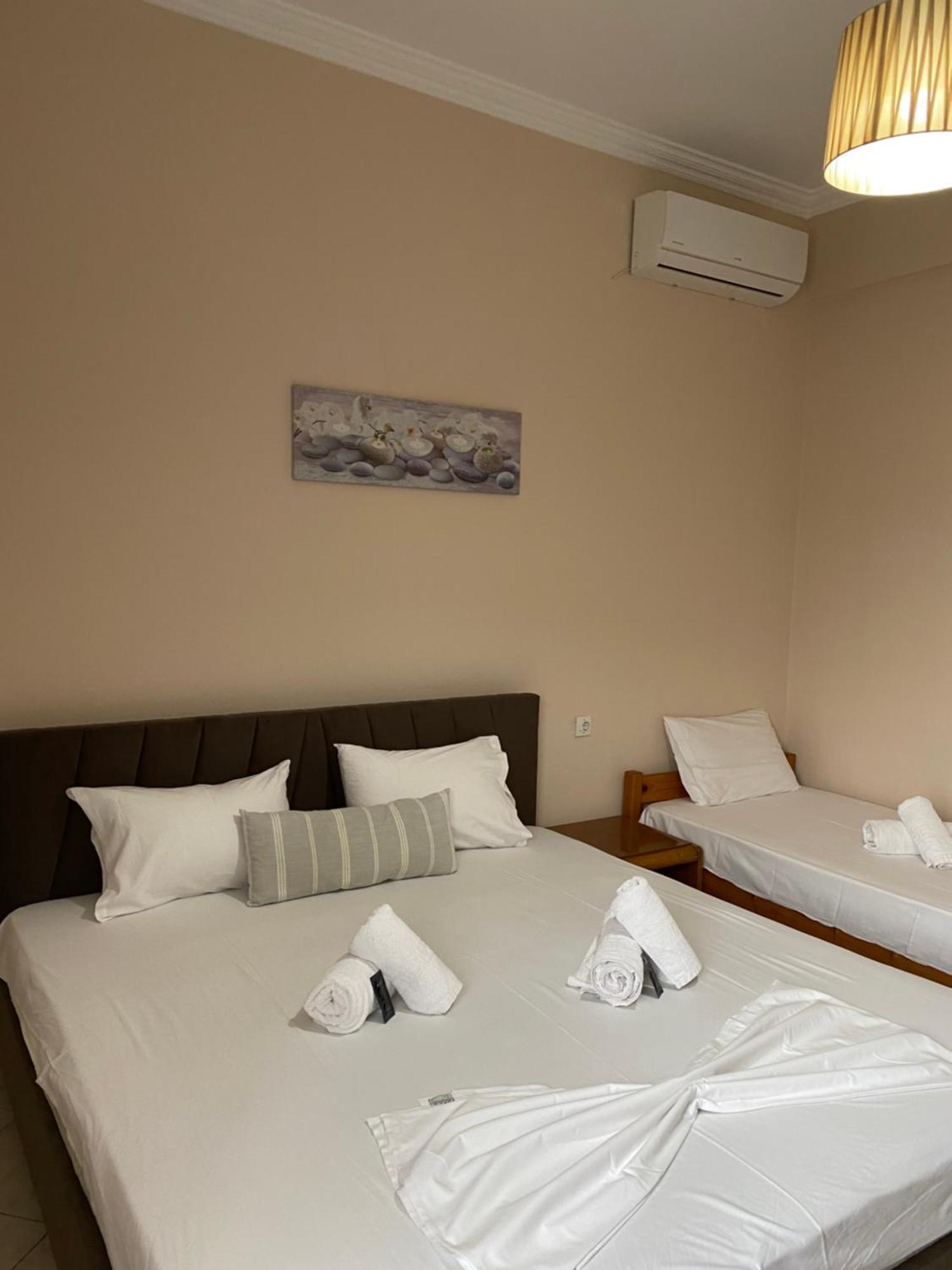 Ammos Apartments Nea Karvali Exterior photo